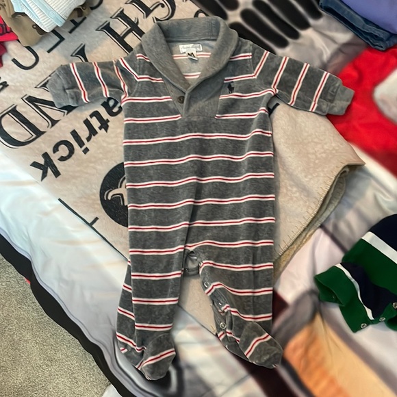 3 month Ralph Lauren onesies - Picture 2 of 5